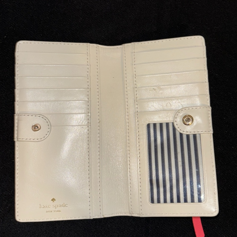 Kate Spade Wallet - Picture 3 of 3